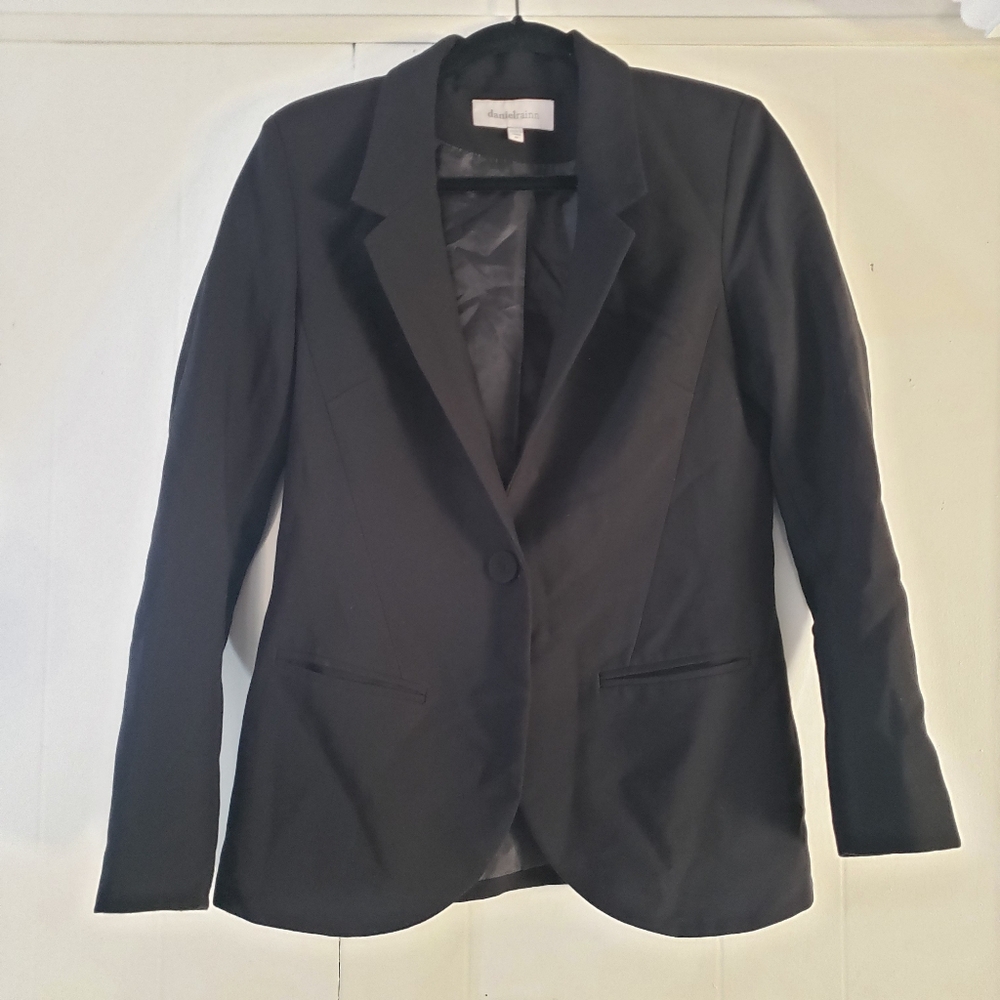 Black Blazer